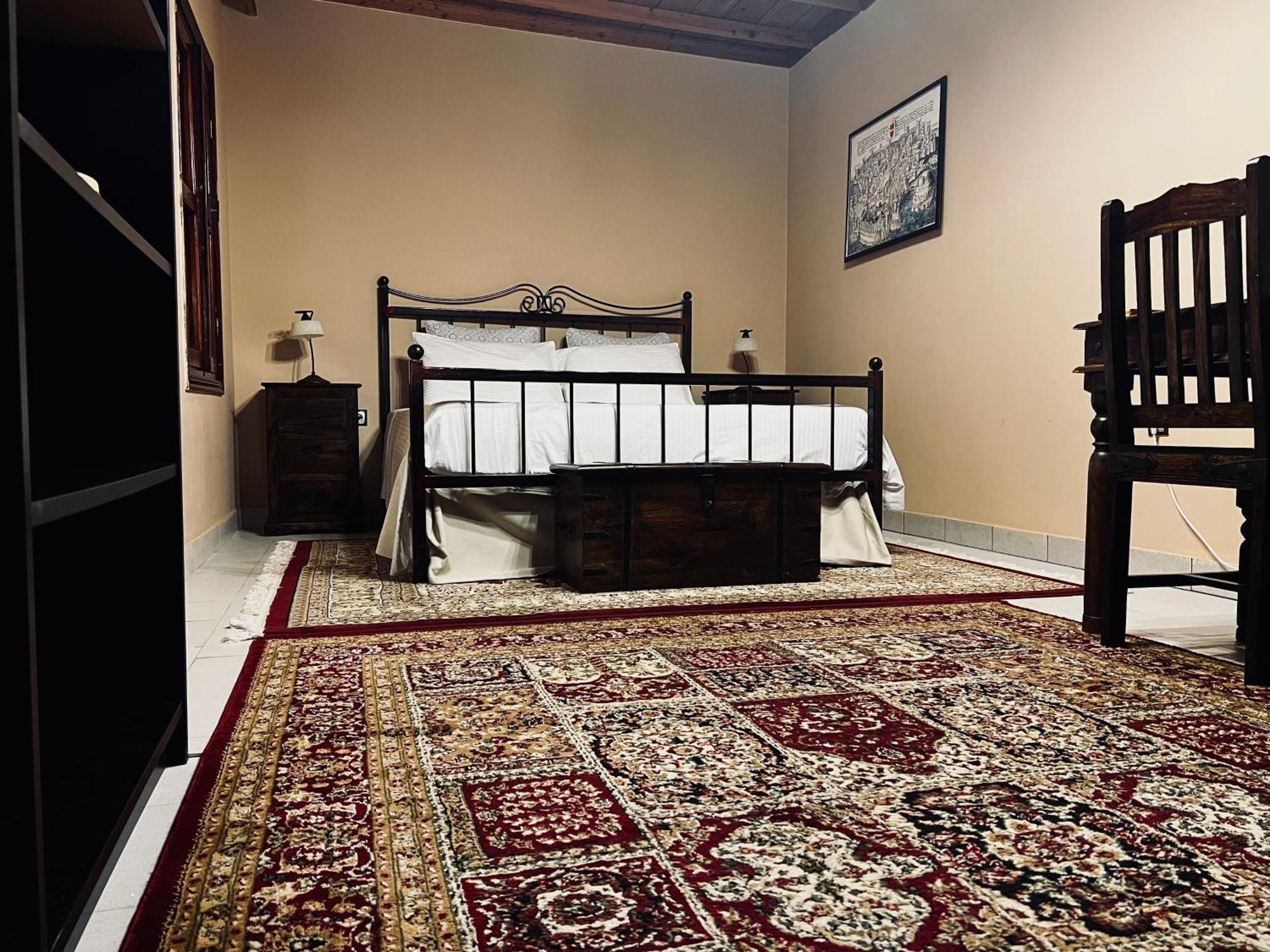The Knight And The Pomegranate - Luxury Medieval Villa Rhodes City Екстер'єр фото